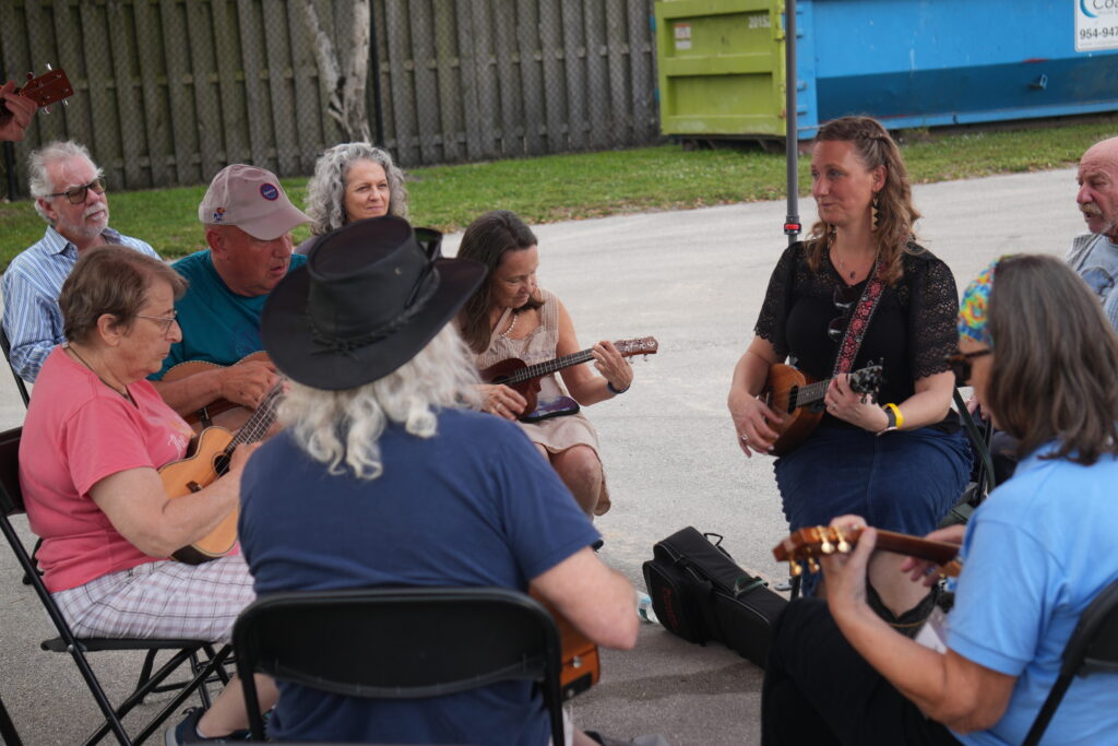 Victoria Vox Uke Jam